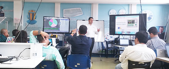 Photo taken at the SENA course in Colombia, 22 June 2015. Teaching Javier Rabadán from PROMAX Electronics.