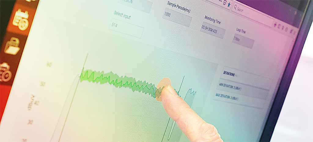 The spectrum monitoring captures, stores and processes raw samples of the spectrum