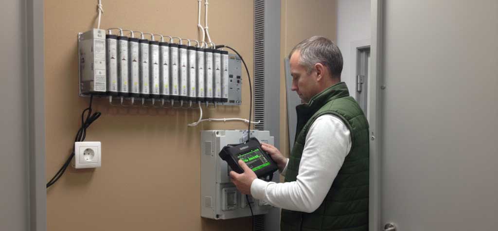 With PROMAX equipment, the attenuation test can be performed on live installations or even without waiting for a real signal to be present