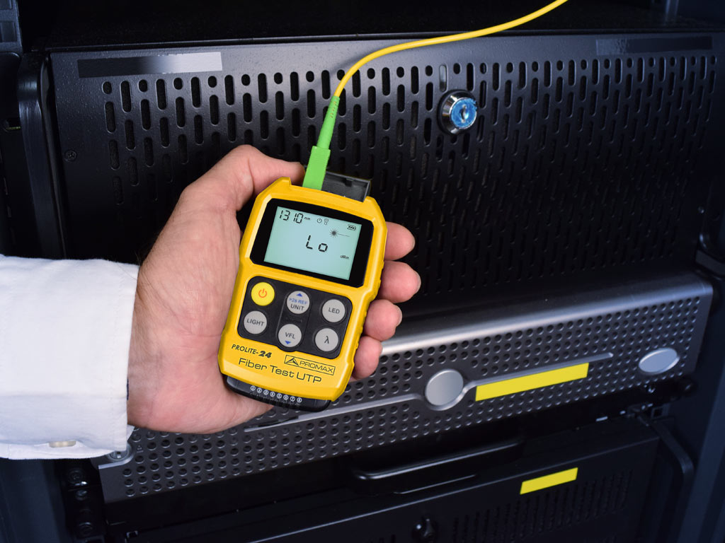Testing fiber optic cable with flashlight discount